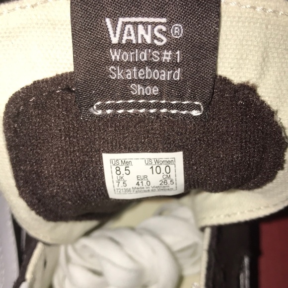 >💙SK8-Hi TOP CHOCOLATE (DARK BRONW) /WHITE WORLD’S #1 SKATEBOARD BRAND NEW VANS - Picture 3 of 14